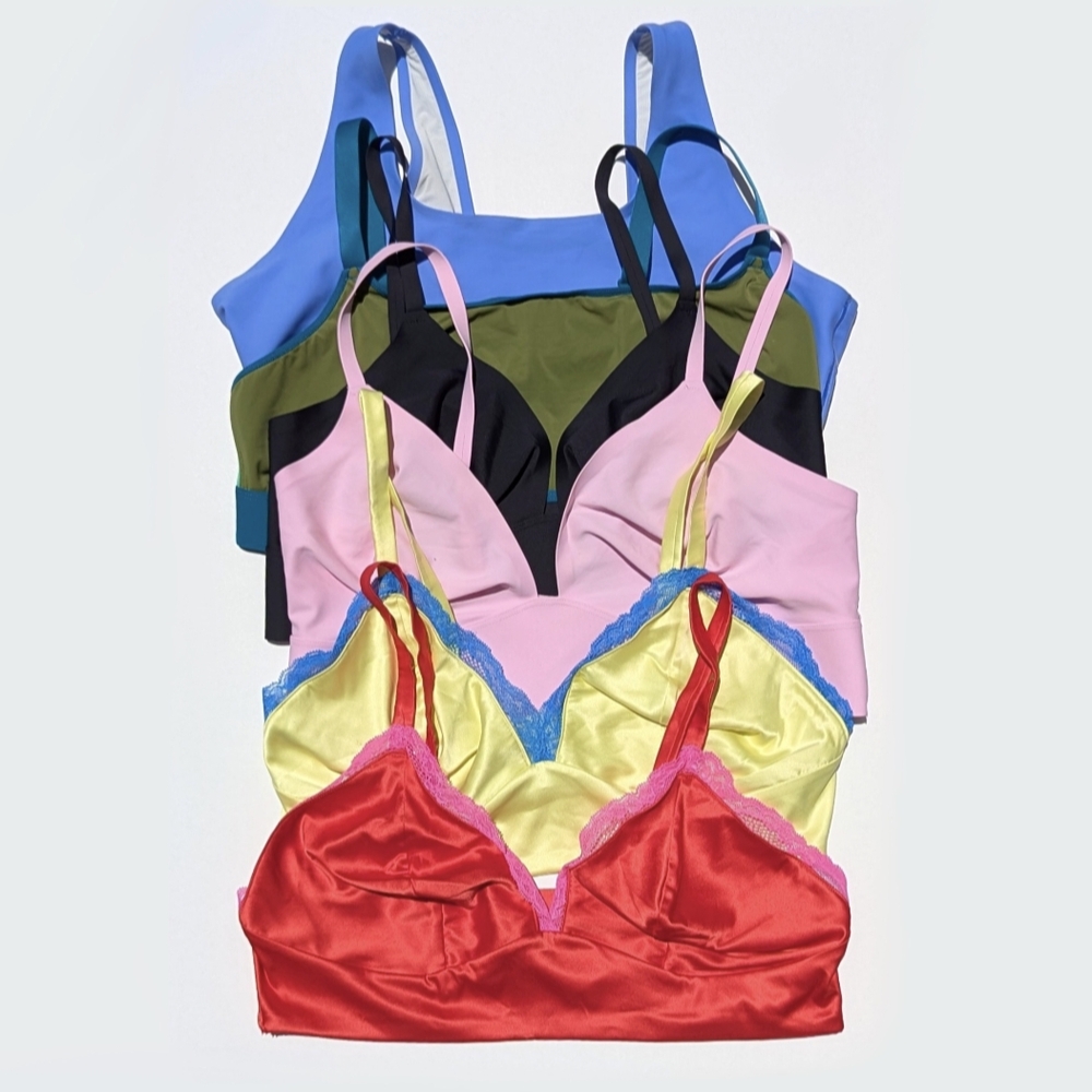 Blue and Green Seamless Sports Bras with Adjustable Straps